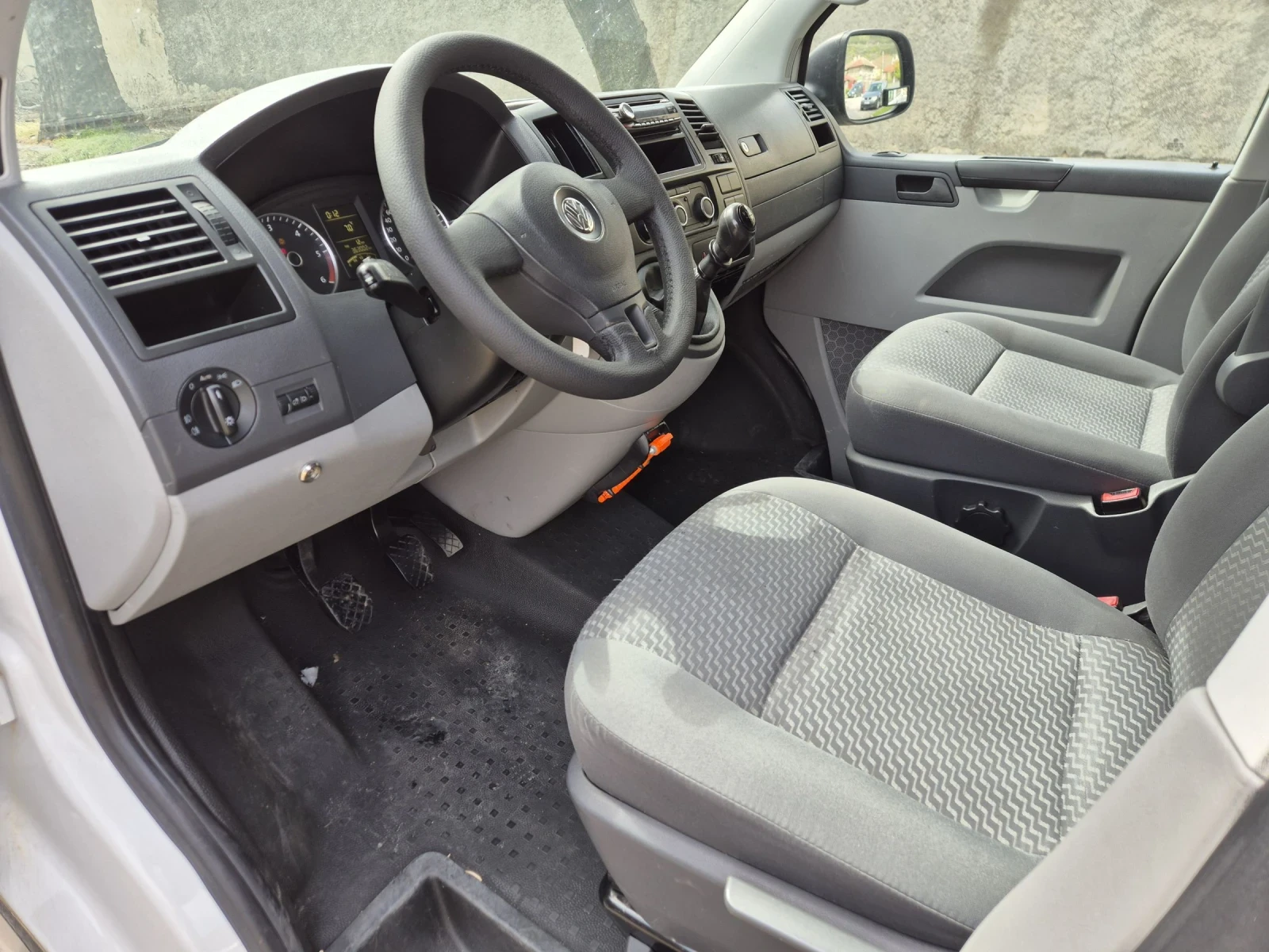 VW Transporter 2.0TDI  - изображение 3