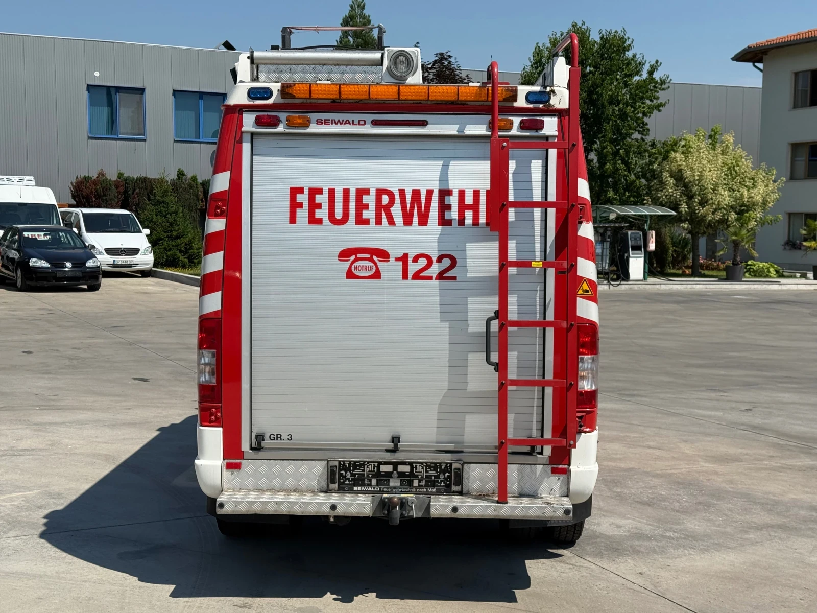 Mercedes-Benz Sprinter 416* 4x4* пожарна* 15 683км* перфектен, снимка 5 - Бусове и автобуси - 55060932