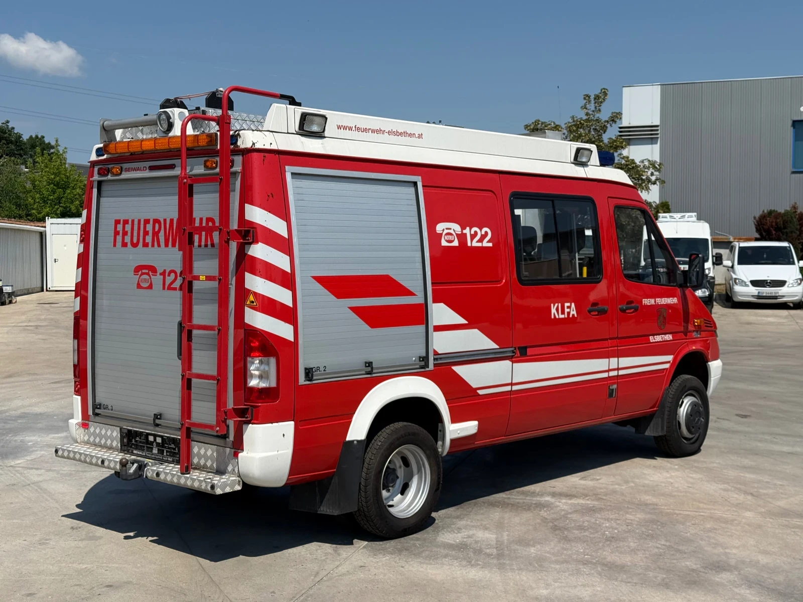 Mercedes-Benz Sprinter 416* 4x4* пожарна* 15 683км* перфектен, снимка 4 - Бусове и автобуси - 55060932