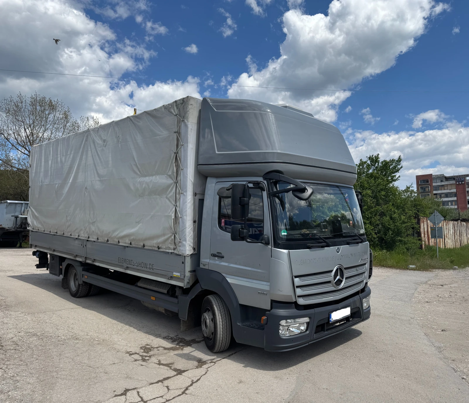 Mercedes-Benz Atego 818