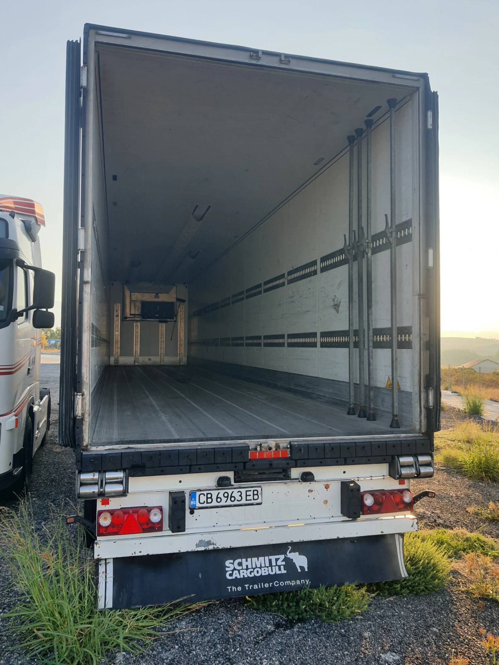 Полуремарке Schmitz SCHMITZ SKO 24L 13.4 FP 60 COOL, снимка 5 - Ремаркета - 56220799