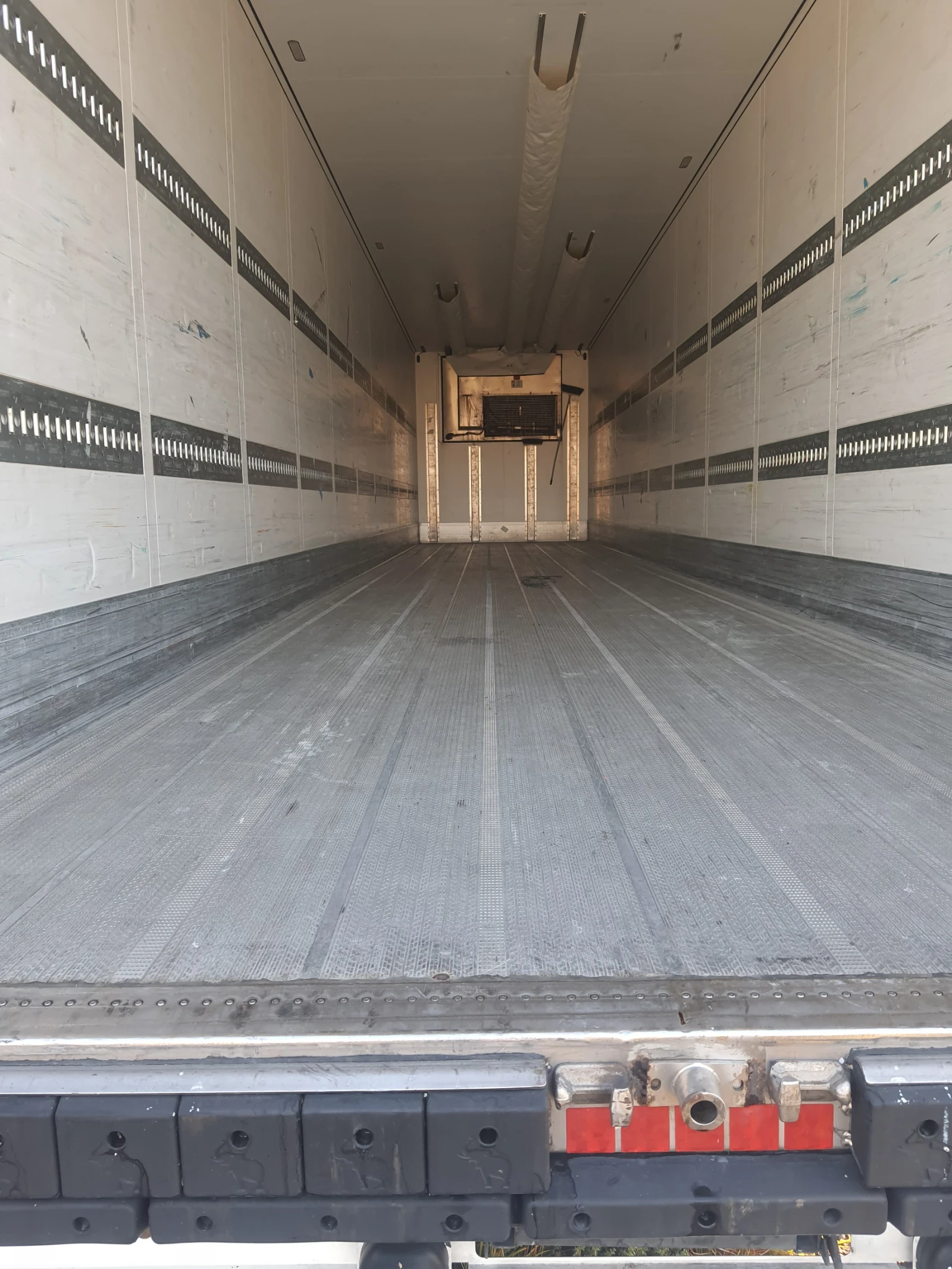 Полуремарке Schmitz SCHMITZ SKO 24L 13.4 FP 60 COOL, снимка 6 - Ремаркета - 56220799
