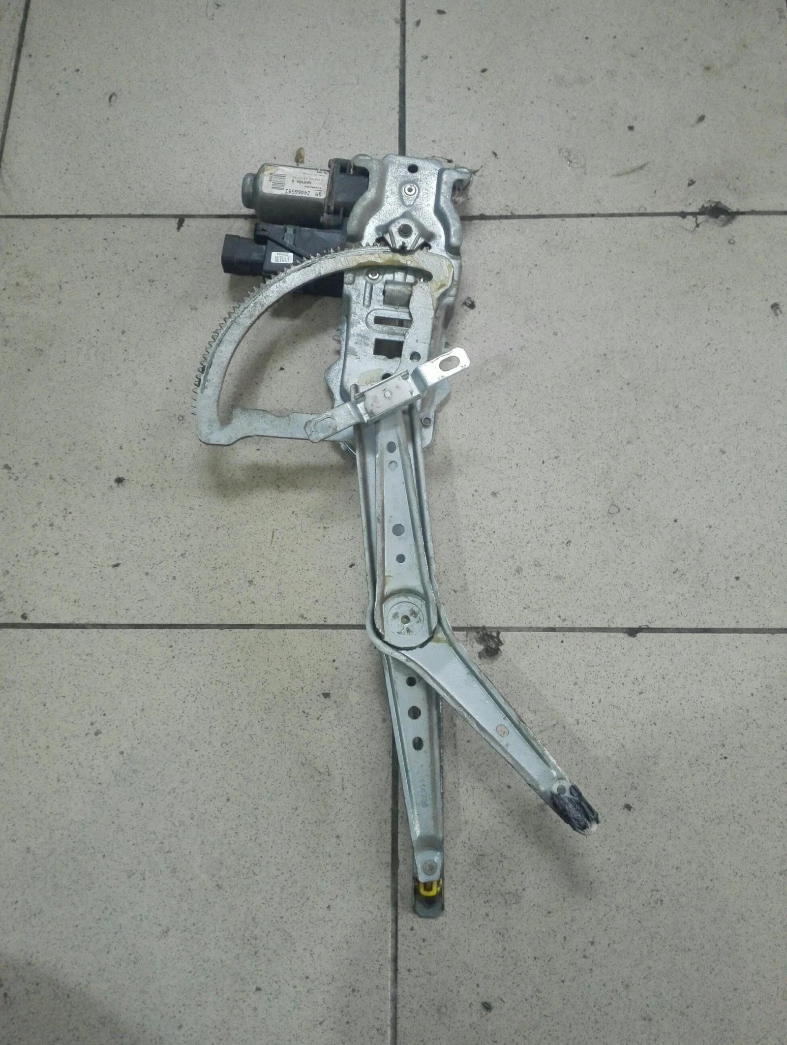 �� ������� ������ (��������������) ������ ���� ���� ���� � 4��. | Mobile.bg � ����������� 1