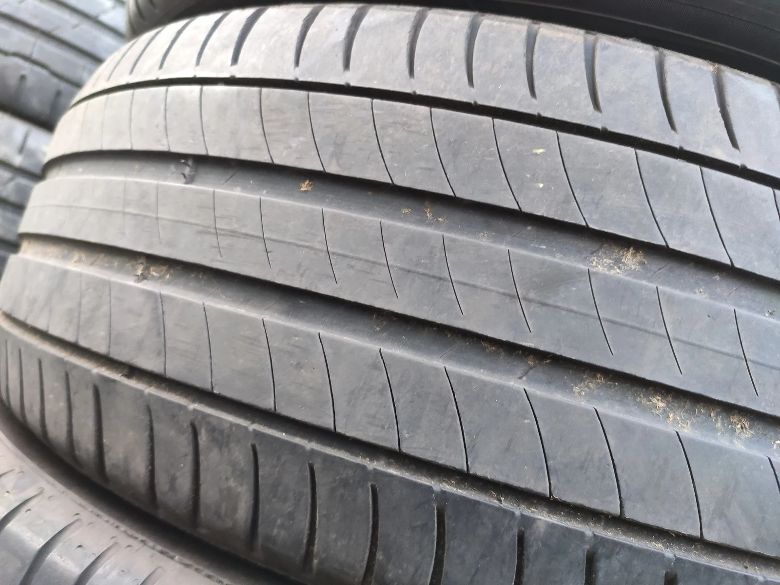 ���� 215/55R17 | Mobile.bg � ����������� 4