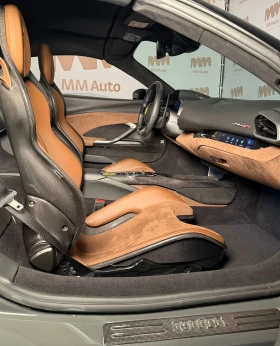 Ferrari 296GTB GTS* Spider* Carbon* Display* Гаранционна, снимка 9