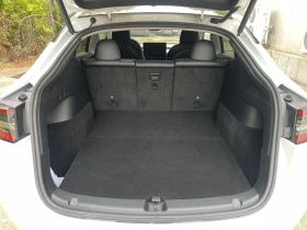 Tesla Model Y Long Range, снимка 13