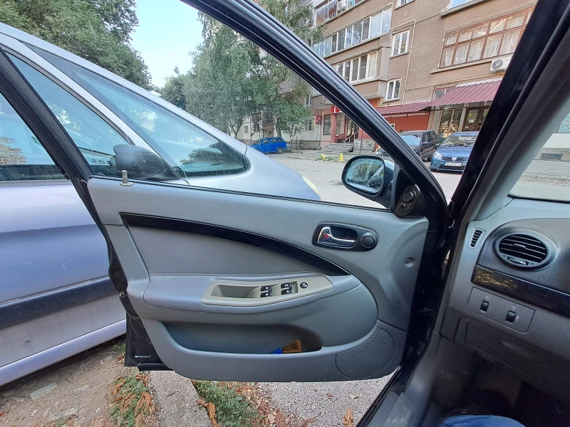 Chevrolet Lacetti TCDI, снимка 11 - Автомобили и джипове - 47080406