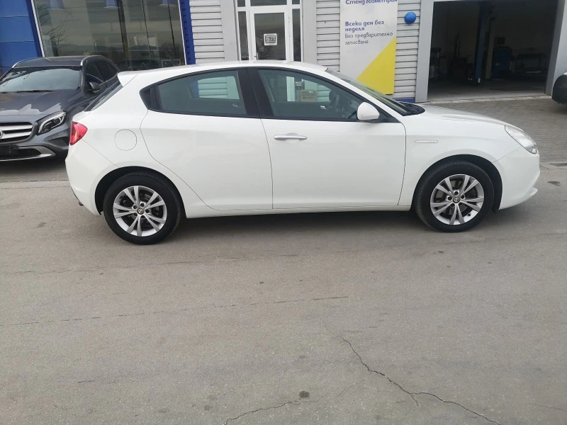 Alfa Romeo Giulietta 2.0JTD, снимка 3 - Автомобили и джипове - 44190551