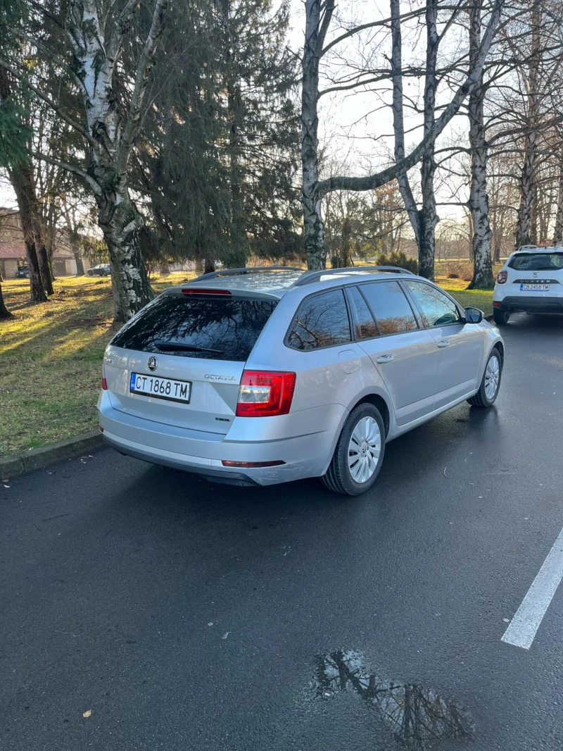 Skoda Octavia G-TEC, снимка 3 - Автомобили и джипове - 48239260