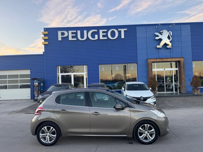 Peugeot 208 1.6 HDI 90kc, снимка 1 - Автомобили и джипове - 48381198