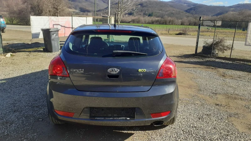 Kia Ceed 1.4i 90k.c. klimatik , снимка 8 - Автомобили и джипове - 48879564