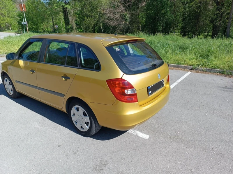 Skoda Fabia, снимка 2 - Автомобили и джипове - 52594417