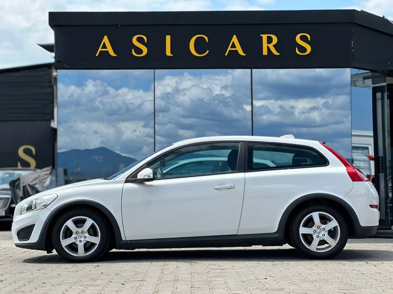 Volvo C30 / FACELIFT / 1.6D / 116HP / EURO 5 / TOP /, снимка 2 - Автомобили и джипове - 50989572