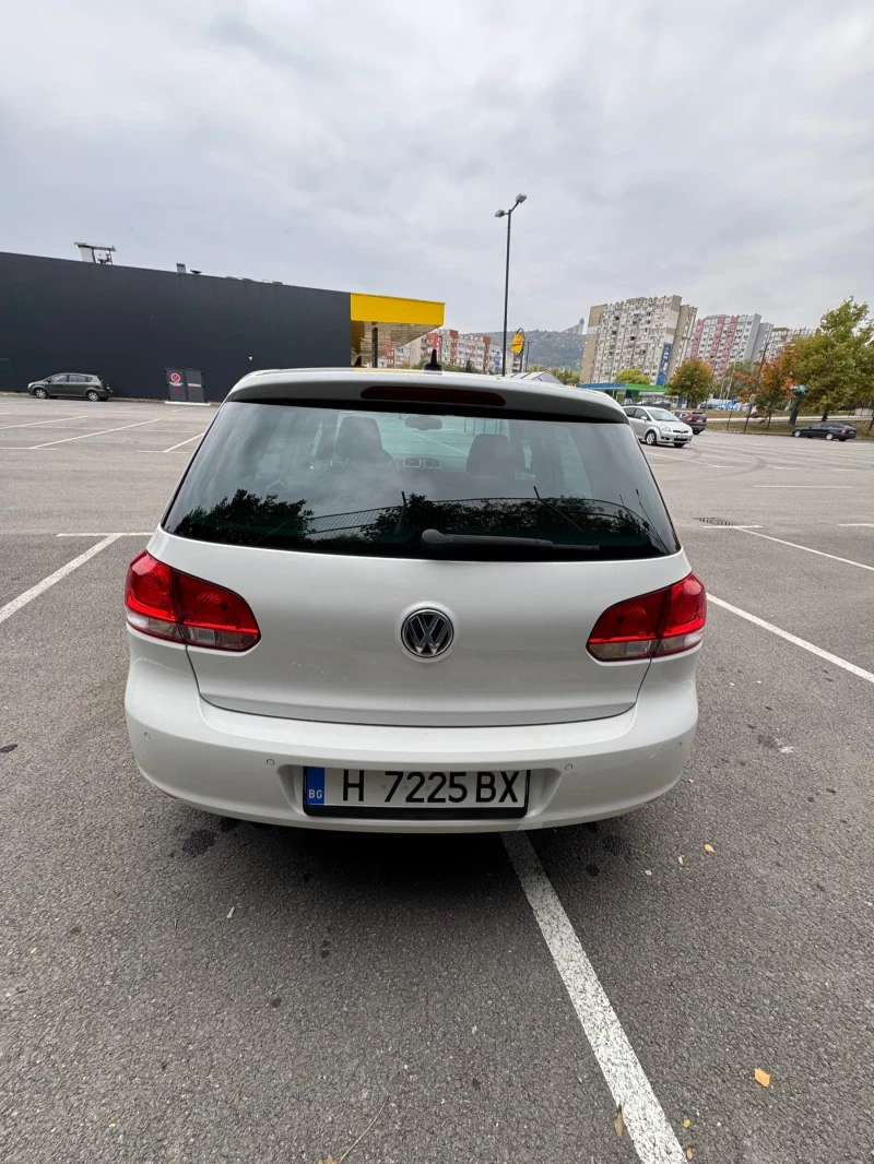 VW Golf 1.6 TDI Style, снимка 5 - Автомобили и джипове - 52460680