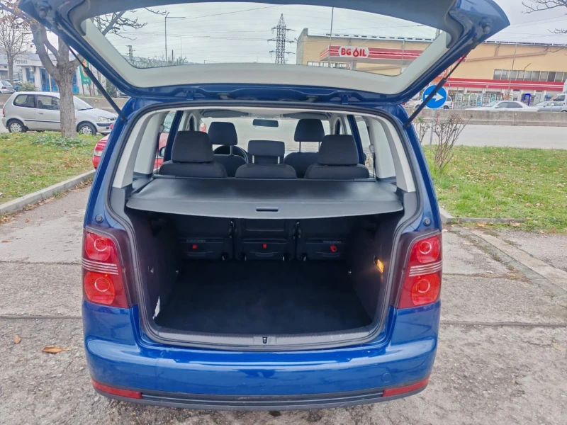 VW Touran 1.9 TDI 90 коня, снимка 7 - Автомобили и джипове - 52329940