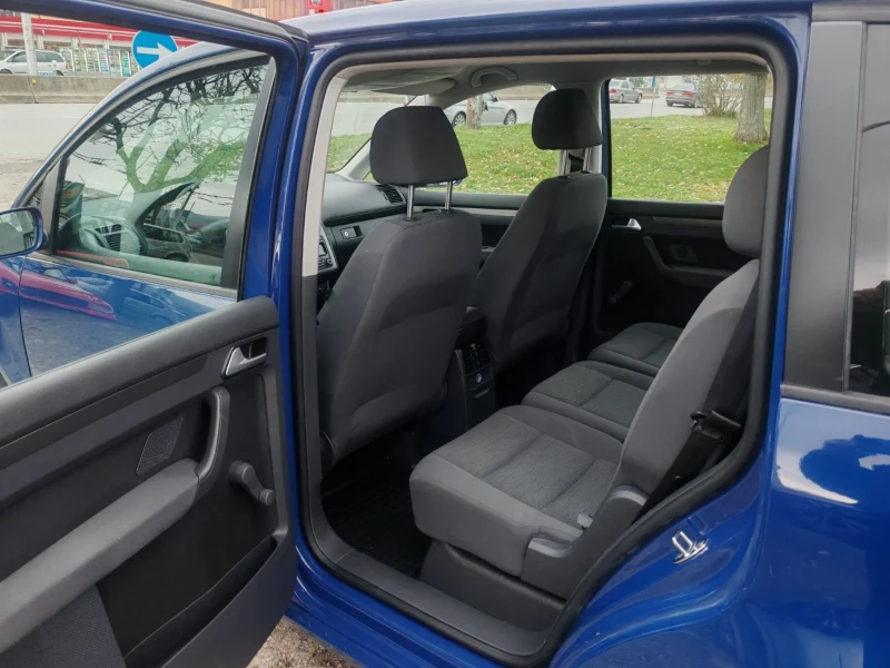 VW Touran 1.9 TDI 90 коня, снимка 6 - Автомобили и джипове - 52329940