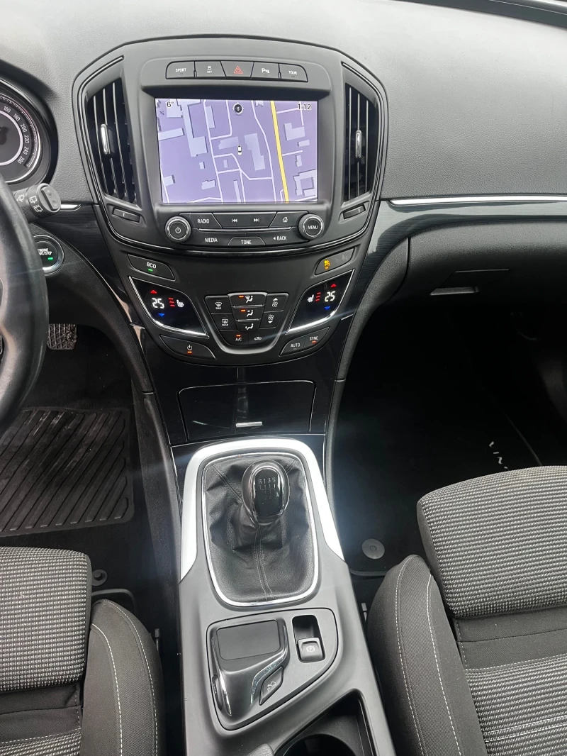 Opel Insignia Cross tourer 4X4 FULL Recaro 168000 НОВ ВНОС, снимка 14 - Автомобили и джипове - 52674762