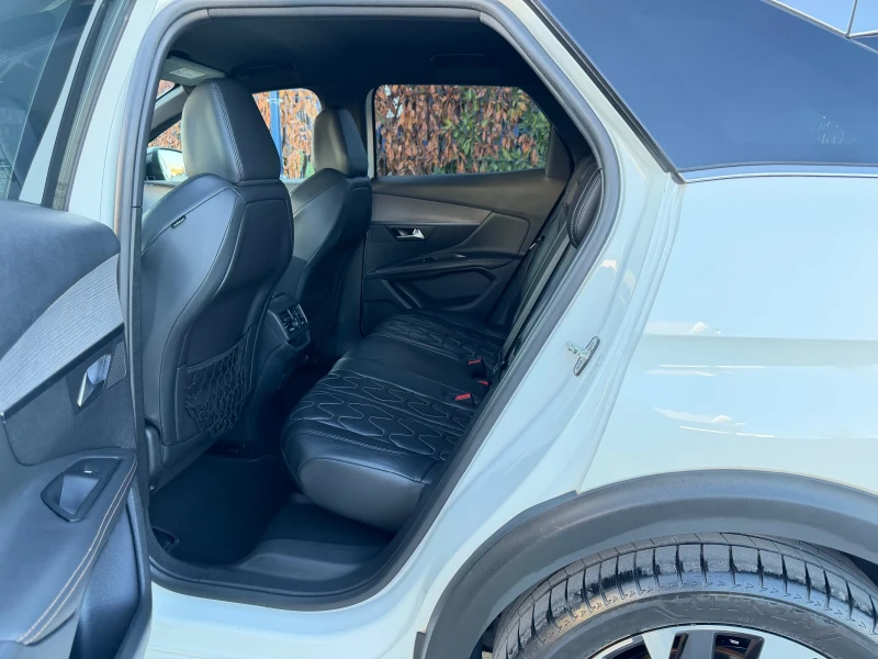 Peugeot 3008 2.0BlueHDI 180к.с | GT-LINE | ПОДГРЕВ | МАСАЖ | , снимка 11 - Автомобили и джипове - 52789360