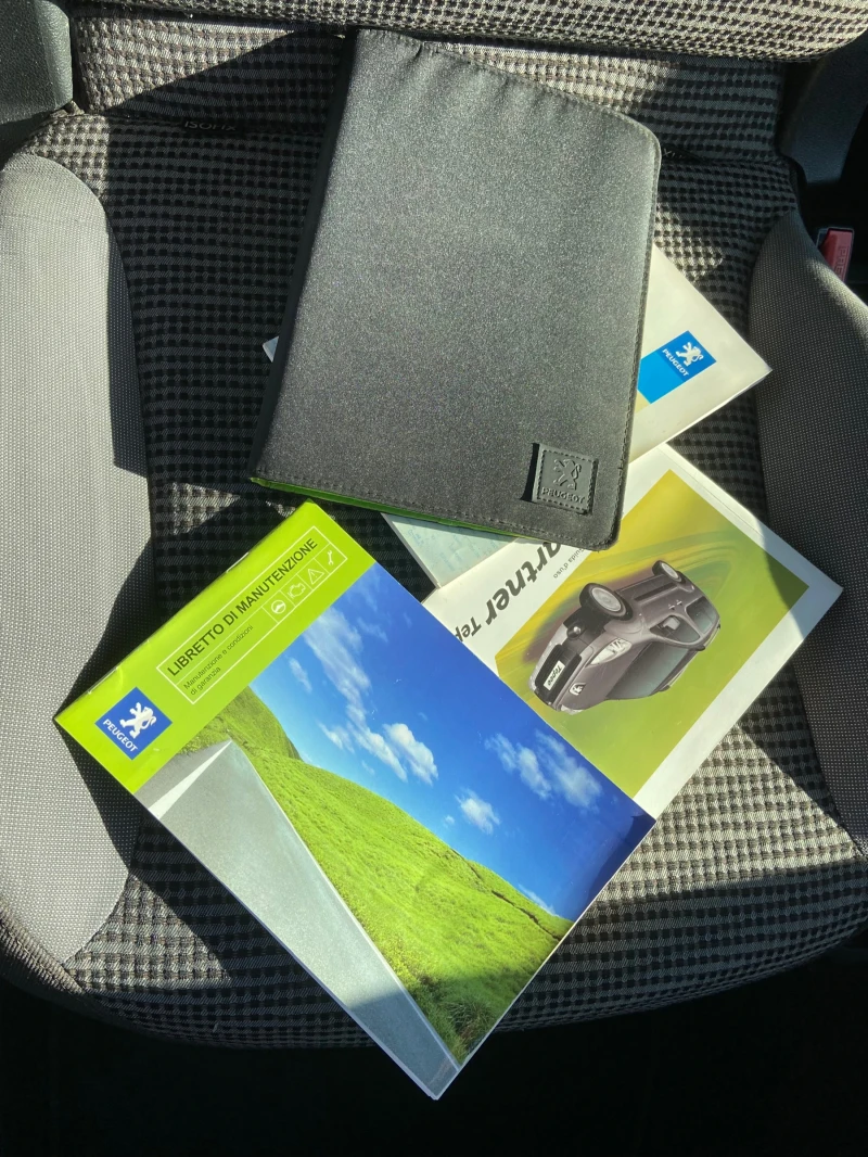 Peugeot Partner 1.6 HDi, снимка 8 - Автомобили и джипове - 52825406