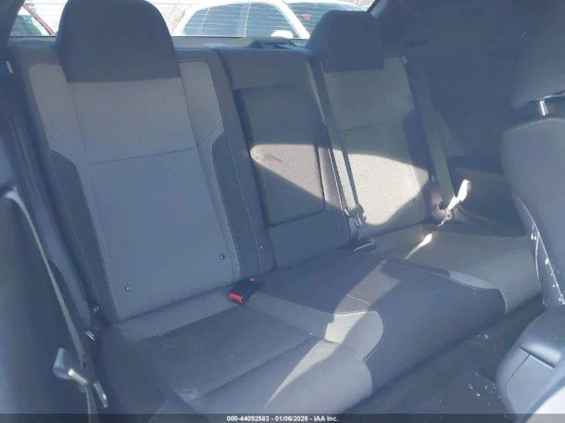 Dodge Challenger 3.6L V-6 DOHC, VVT, 305HP Rear Wheel Drive, снимка 15 - Автомобили и джипове - 53180554