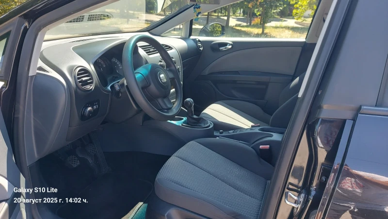 Seat Leon 1.4i бензин., снимка 11 - Автомобили и джипове - 53293162