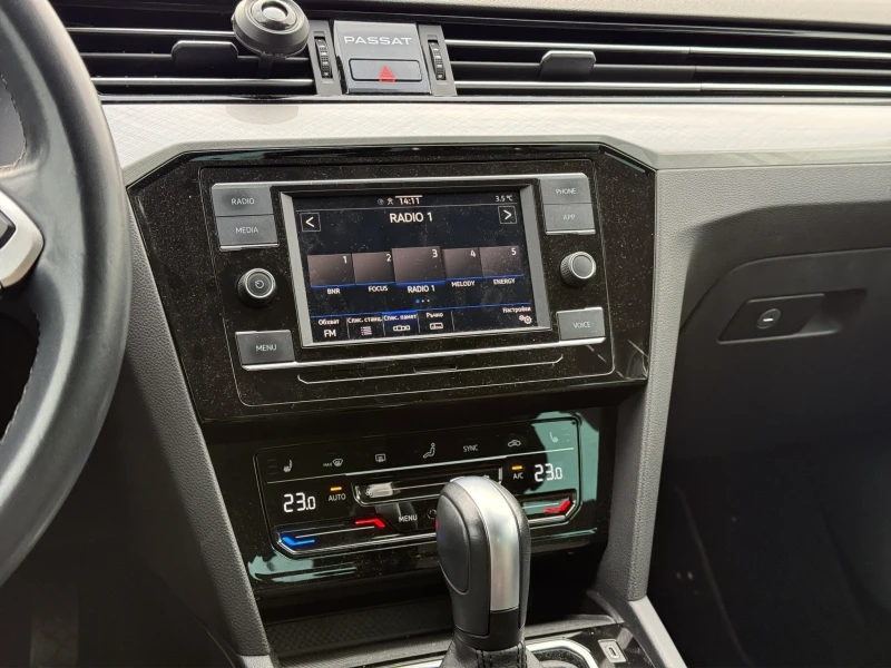 VW Passat * Comfort* 1.5TSI* DSG* , снимка 12 - Автомобили и джипове - 53370786