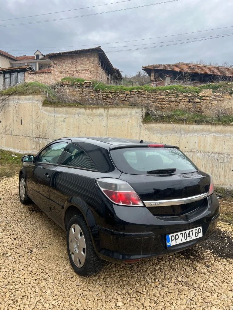 Opel Astra H GTC, снимка 3 - Автомобили и джипове - 53244793