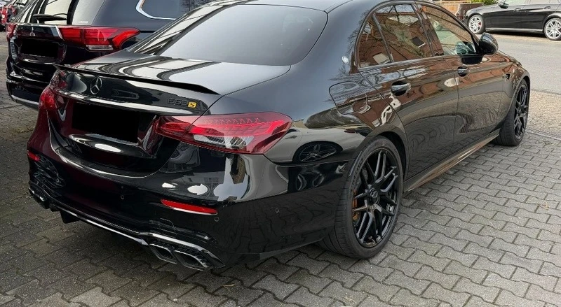 Mercedes-Benz E 63 AMG  4Matic+ Final EDITION 1of 999, снимка 4 - Автомобили и джипове - 53922091