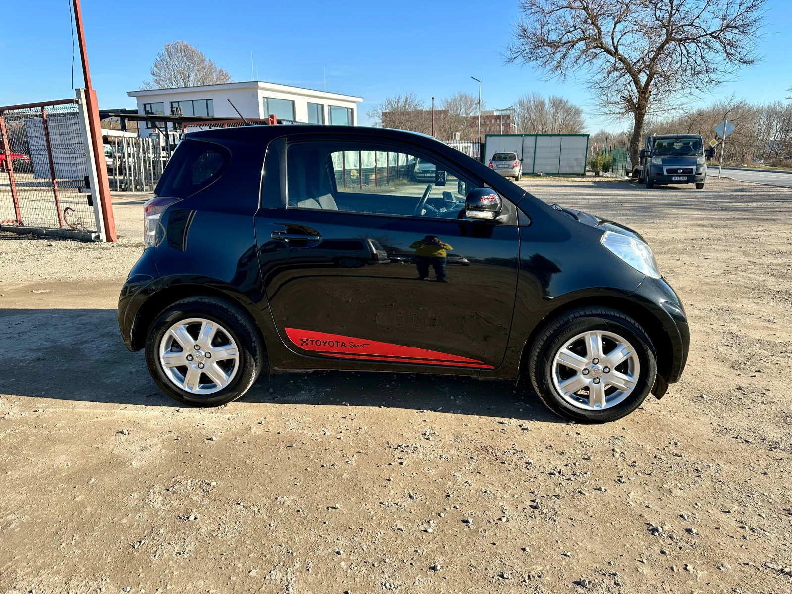 Toyota IQ 1.0i, EU4 - изображение 8