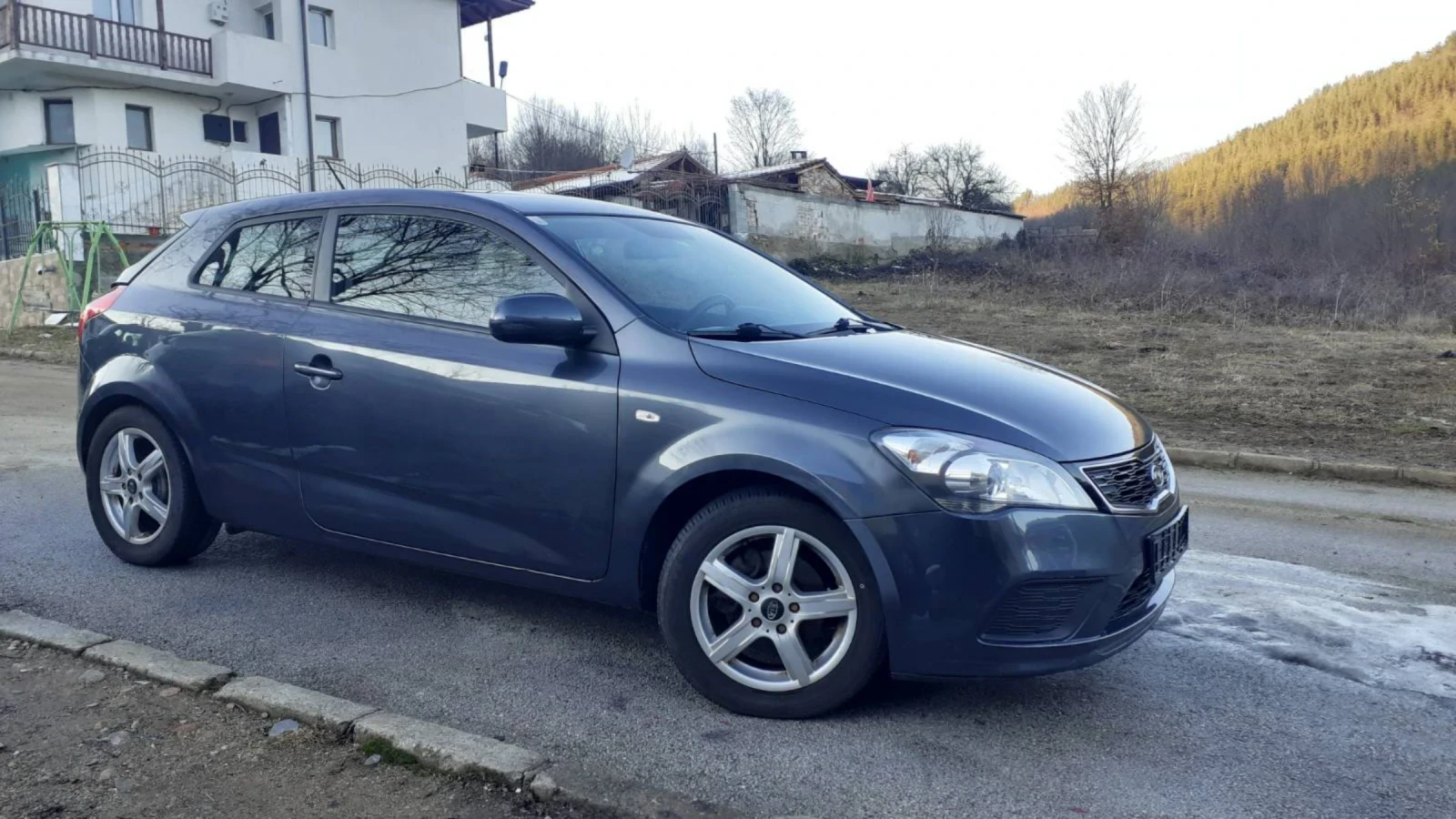 Kia Ceed 1.4i 90k.c. klimatik  - изображение 4