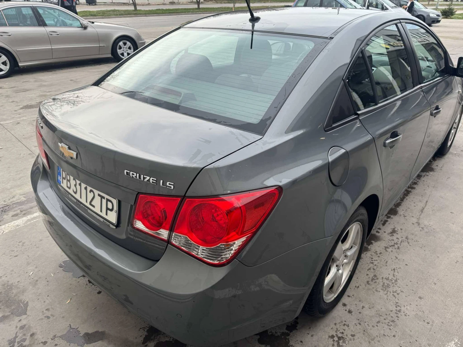 Chevrolet Cruze  - изображение 2