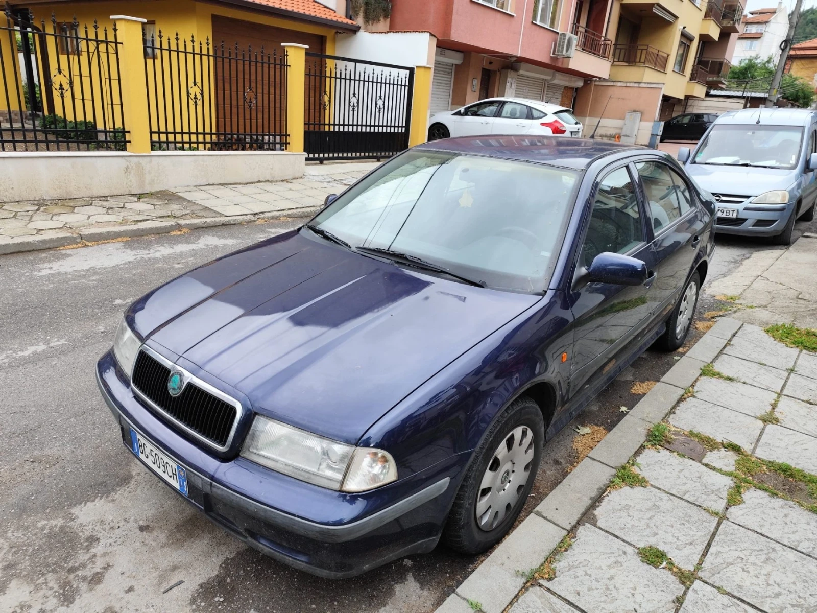 Skoda Octavia 1.9 TDI 90 кс Обслужена Нов Внос * Климатик*  - изображение 3