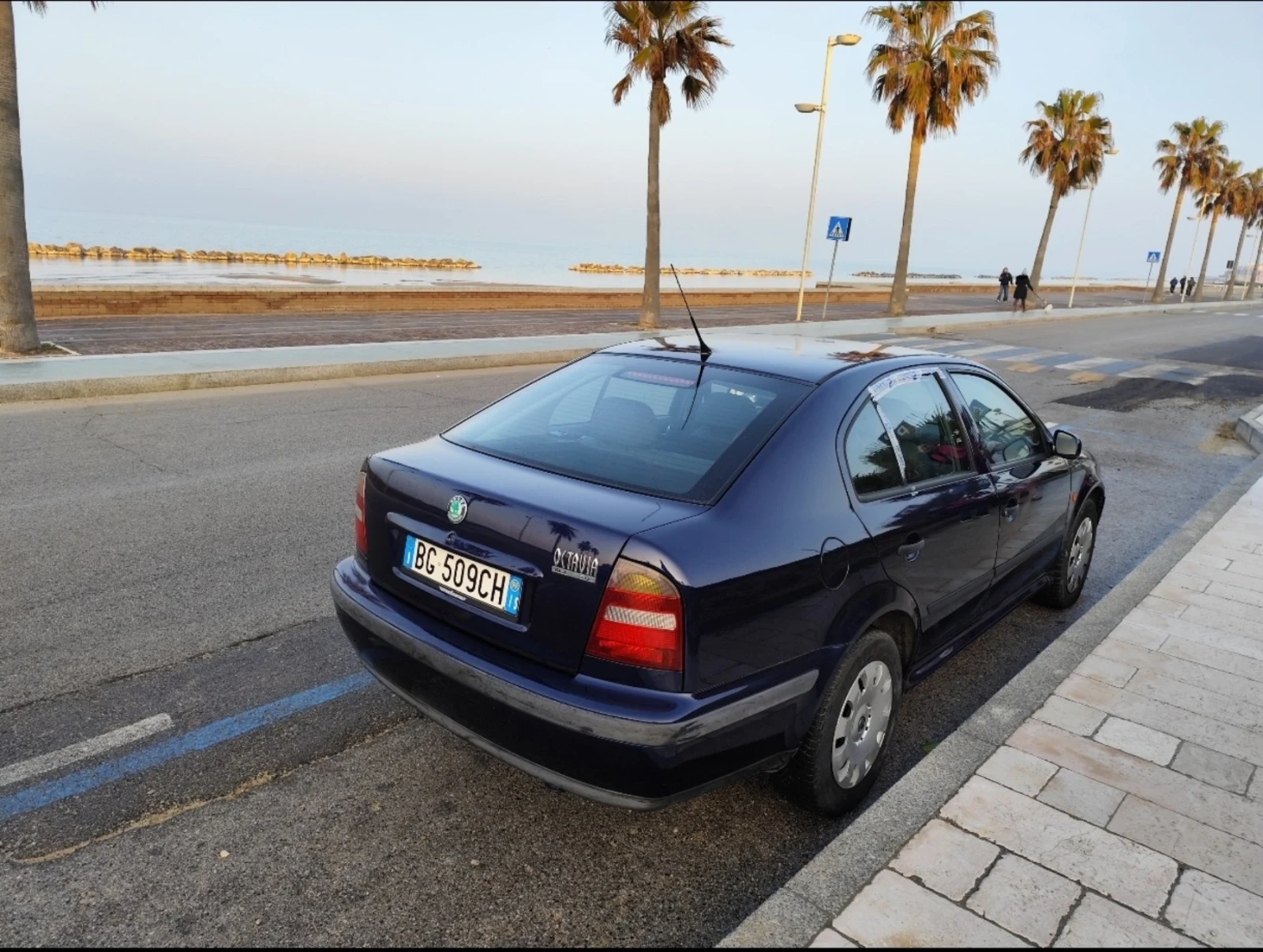 Skoda Octavia 1.9 TDI 90 кс Обслужена Нов Внос * Климатик*  - изображение 2