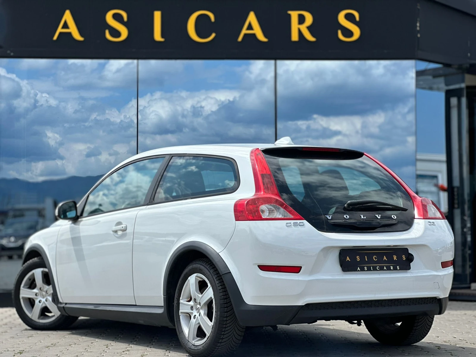 Volvo C30 / FACELIFT / 1.6D / 116HP / EURO 5 / TOP / - изображение 3