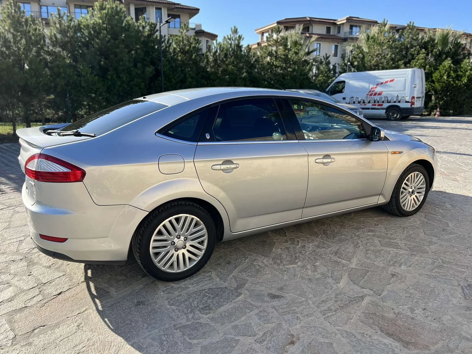 Ford Mondeo CHIA - изображение 8