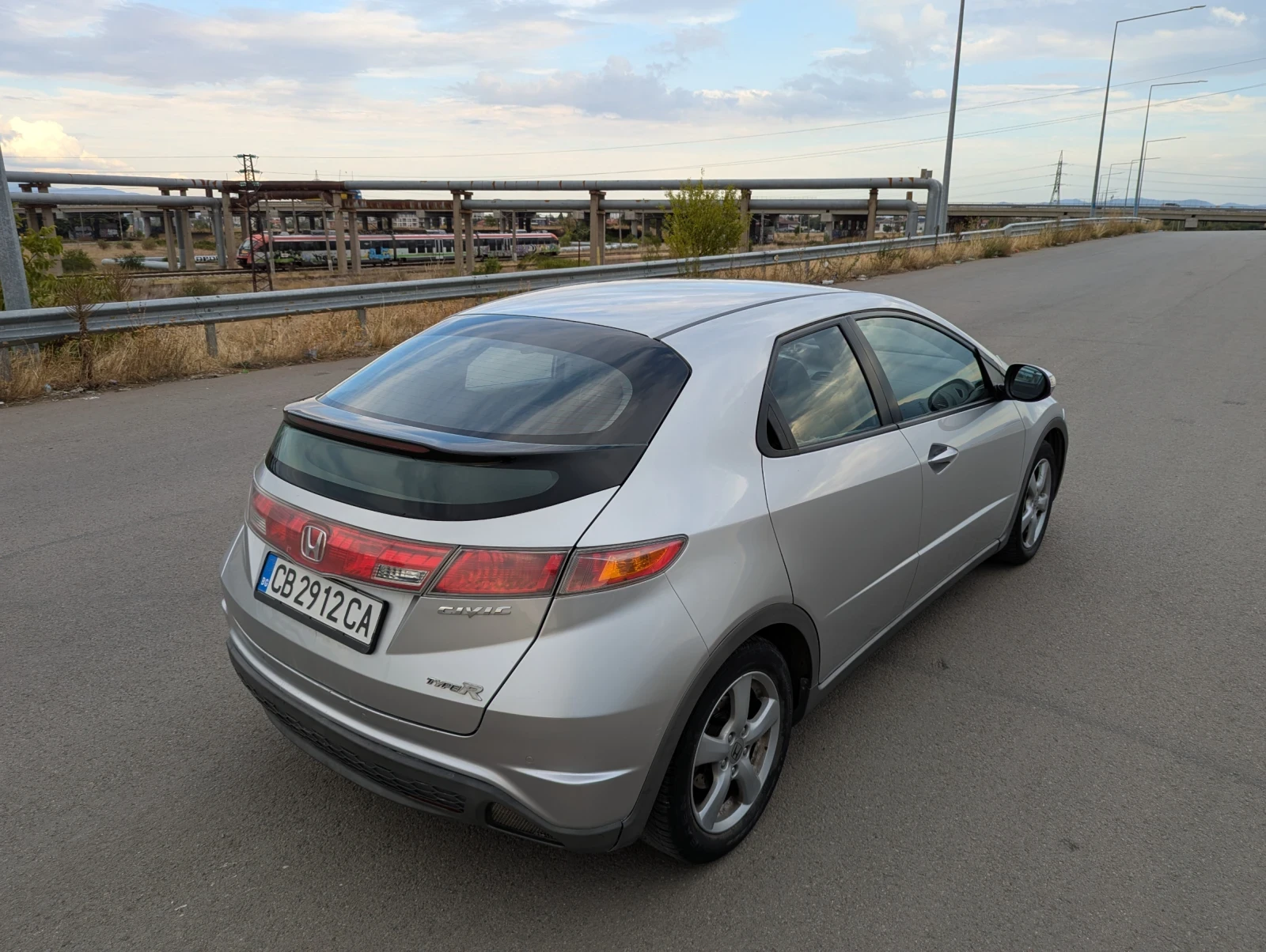 Honda Civic 1. 4i - DSI - (РЕАЛНИ КИЛОМЕТРИ)(6 - СКОРОСТИ) - изображение 6