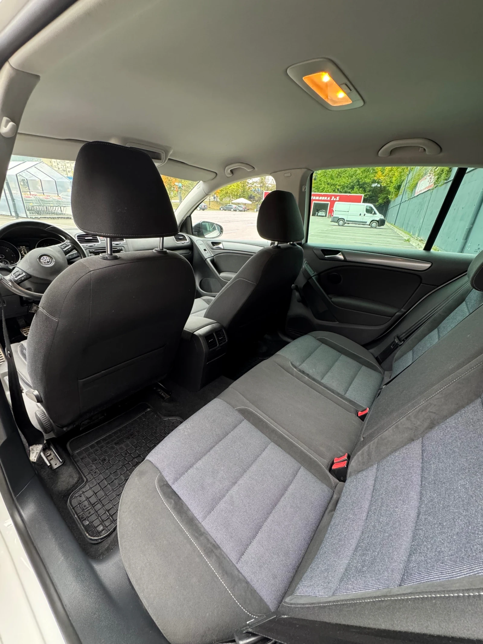 VW Golf 1.6 TDI Style | Mobile.bg   11