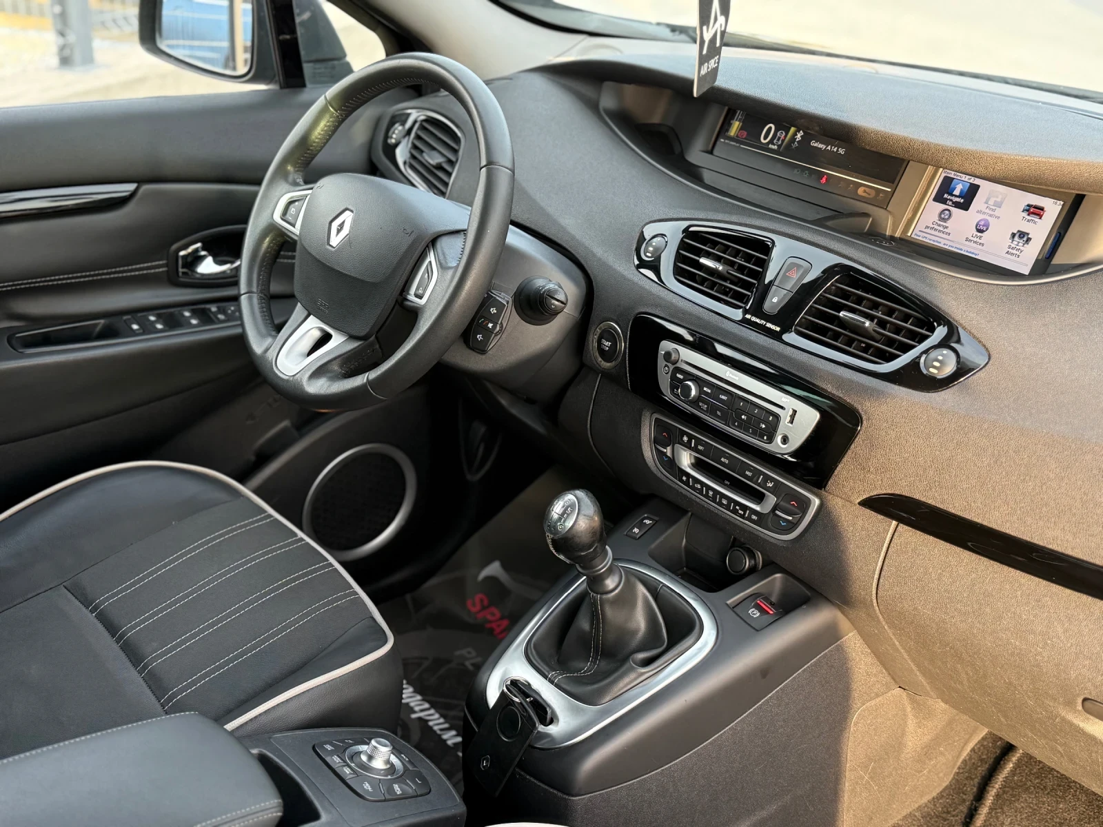 Renault Grand scenic 1.5DCI* 6+ 1* 2013г* РЪЧКА* ТОП СЪСТОЯНИЕ*  - изображение 9