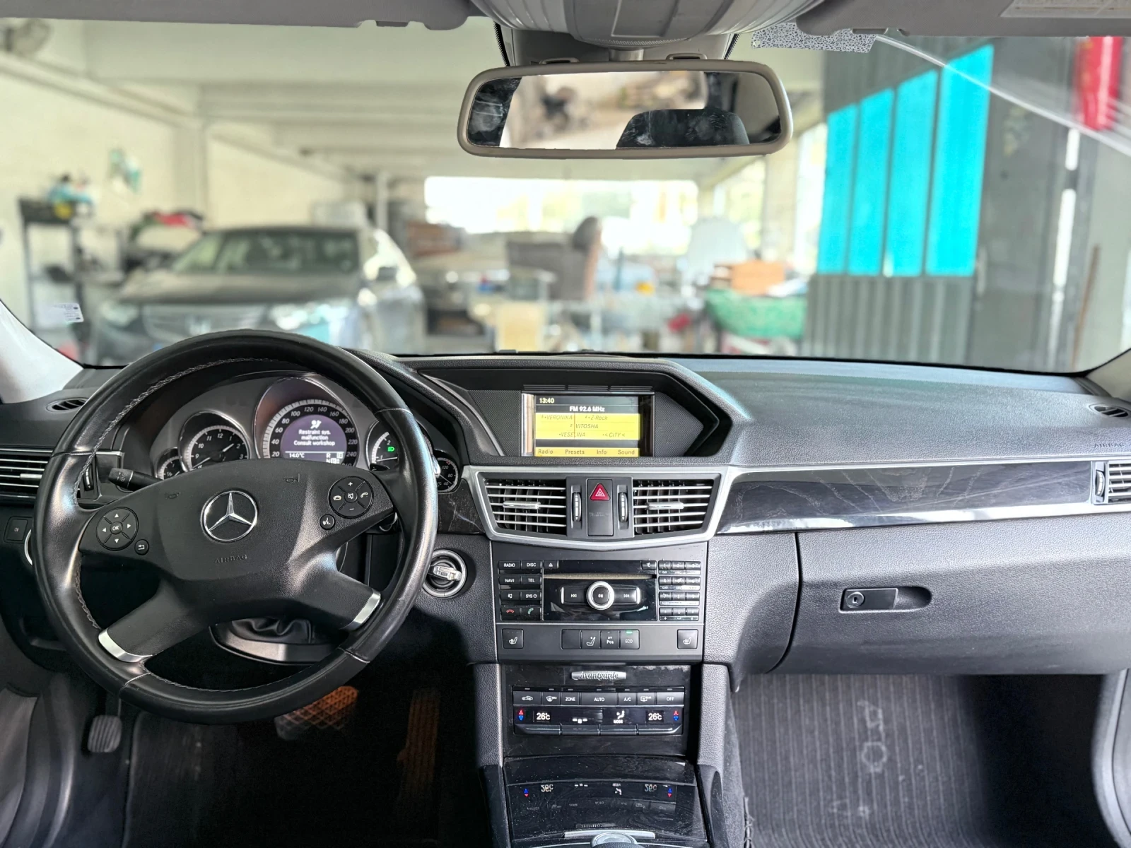 Mercedes-Benz E 250  CDI - изображение 8