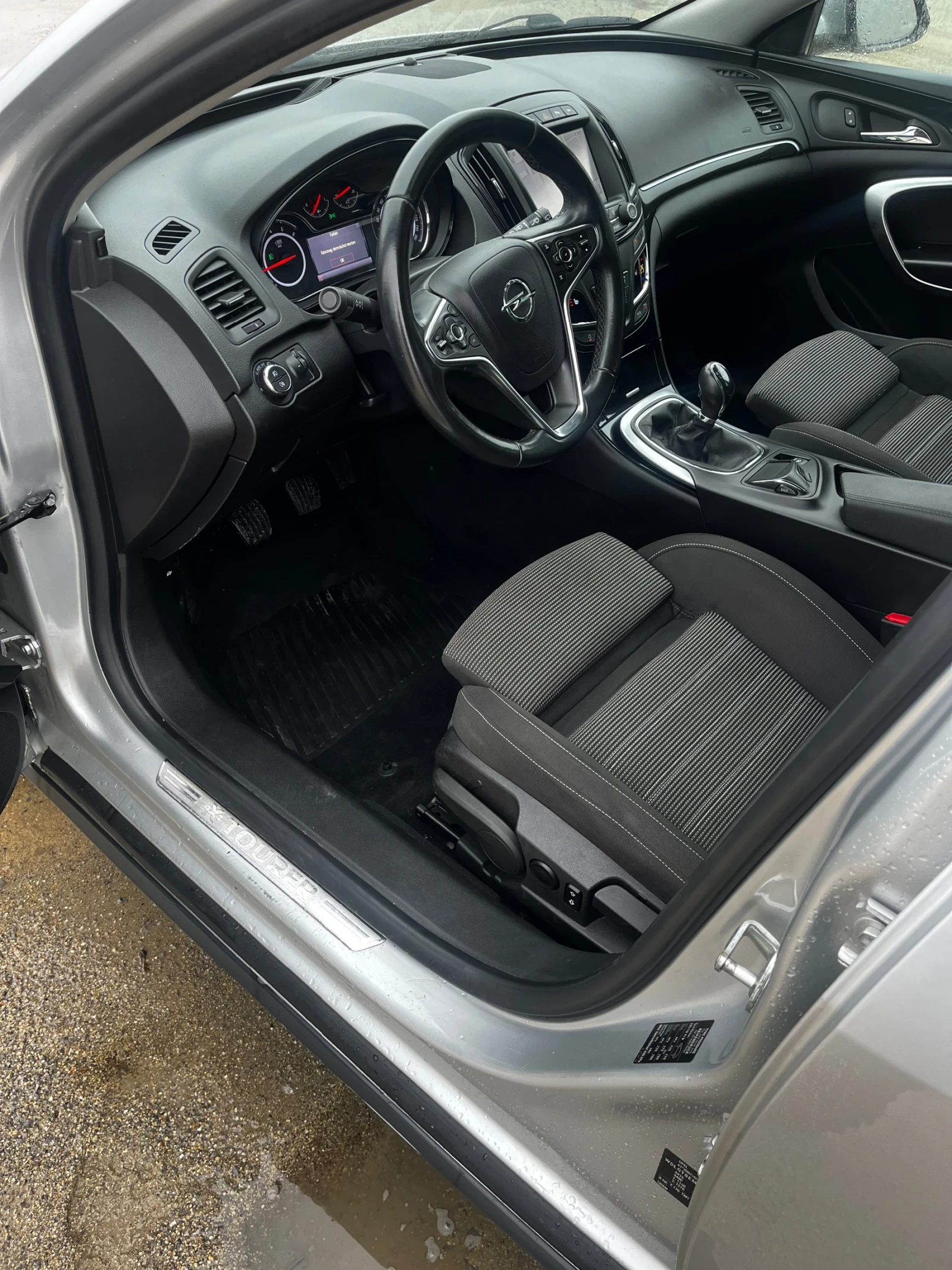 Opel Insignia Cross tourer 4X4 FULL Recaro 168000 НОВ ВНОС - изображение 7