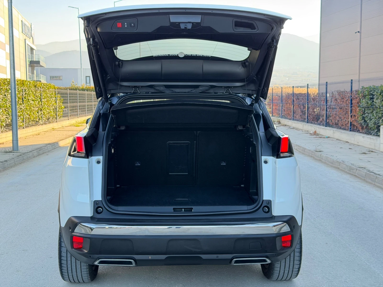 Peugeot 3008 2.0BlueHDI 180к.с | GT-LINE | ПОДГРЕВ | МАСАЖ |  - изображение 4