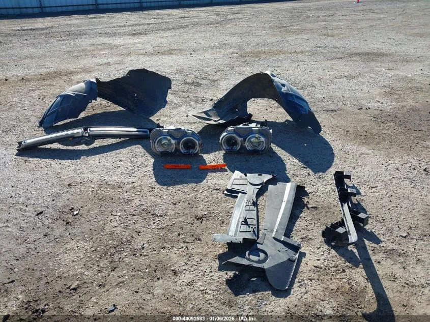 Dodge Challenger 3.6L V-6 DOHC, VVT, 305HP Rear Wheel Drive - изображение 4