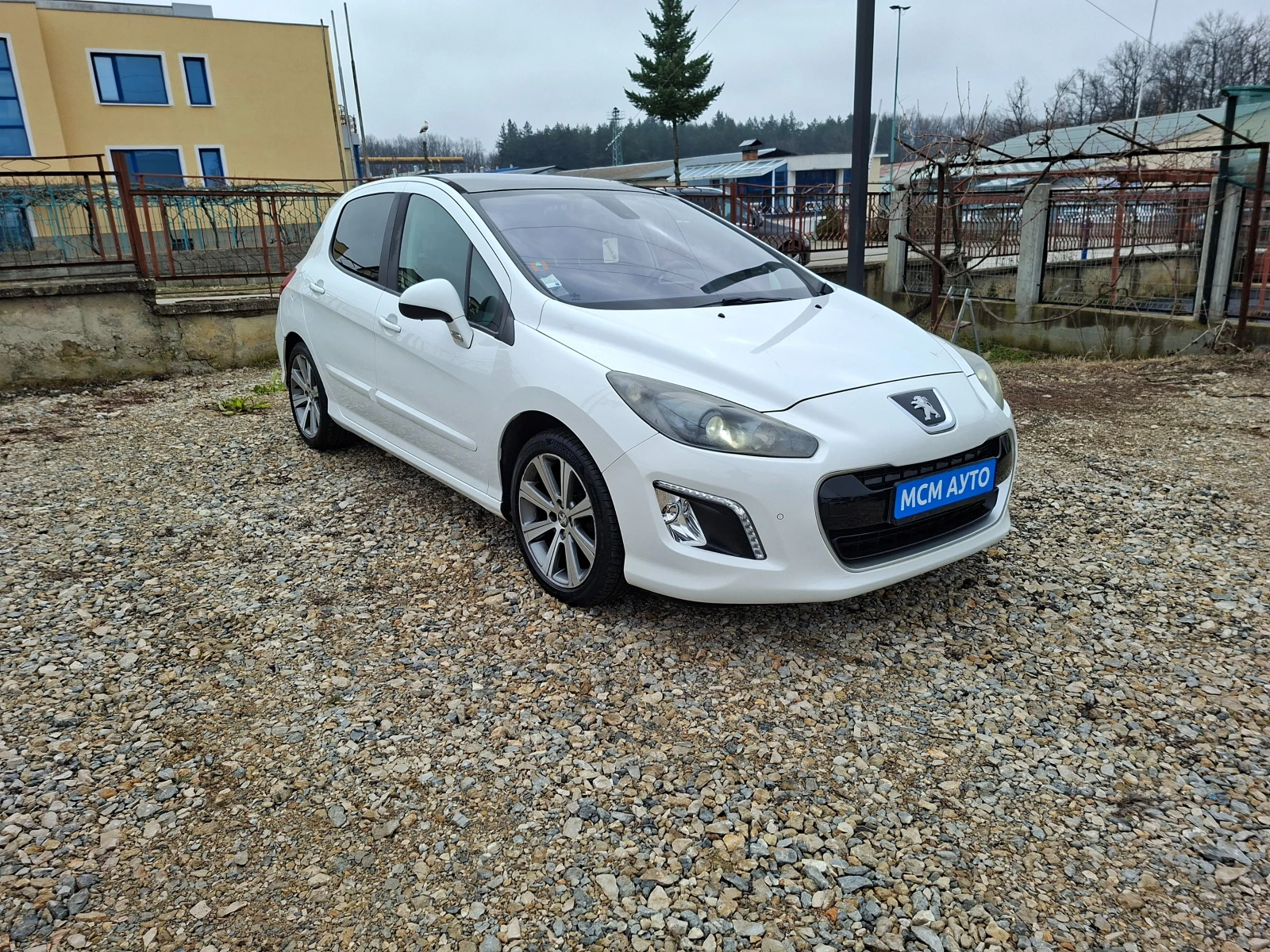 Peugeot 308 1.6 eHDI - изображение 6