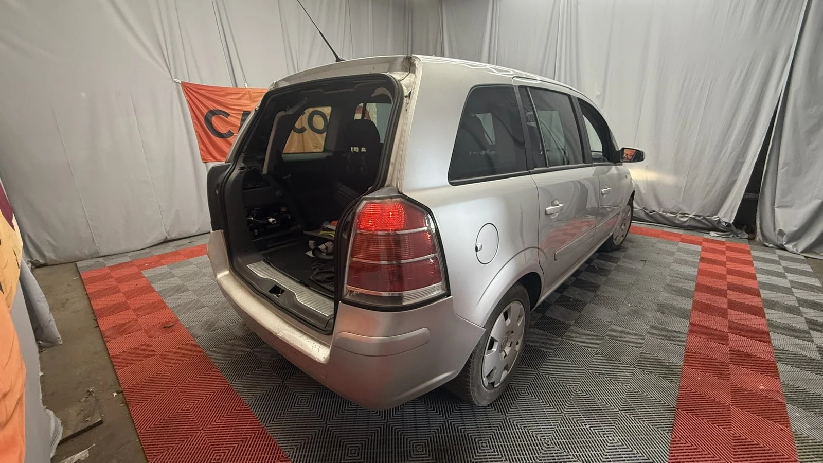 Opel Zafira 1.9 cdti - изображение 4