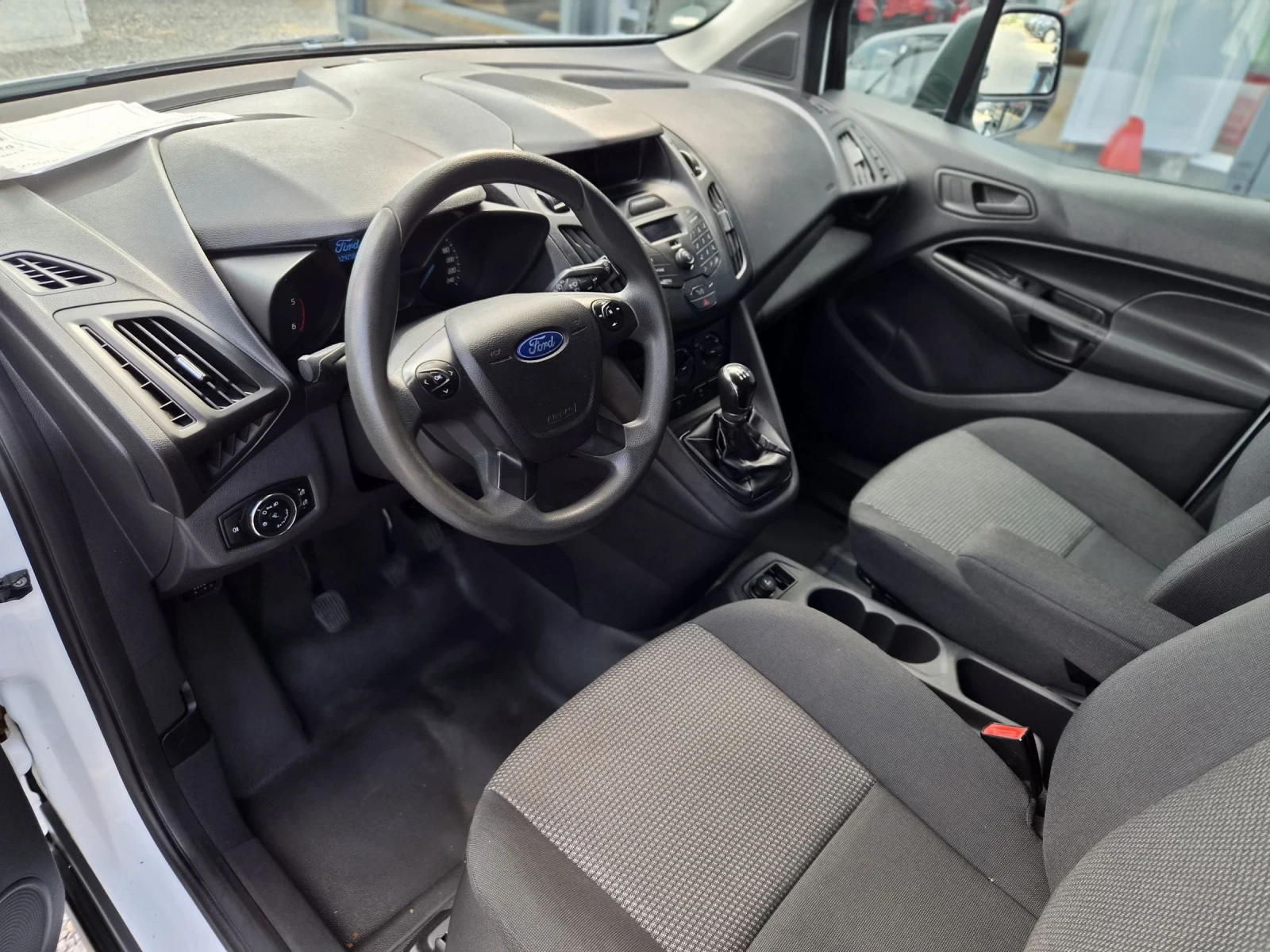 Ford Connect 1.6 TDCI LANG 129000!!!, снимка 10 - Автомобили и джипове - 54037182