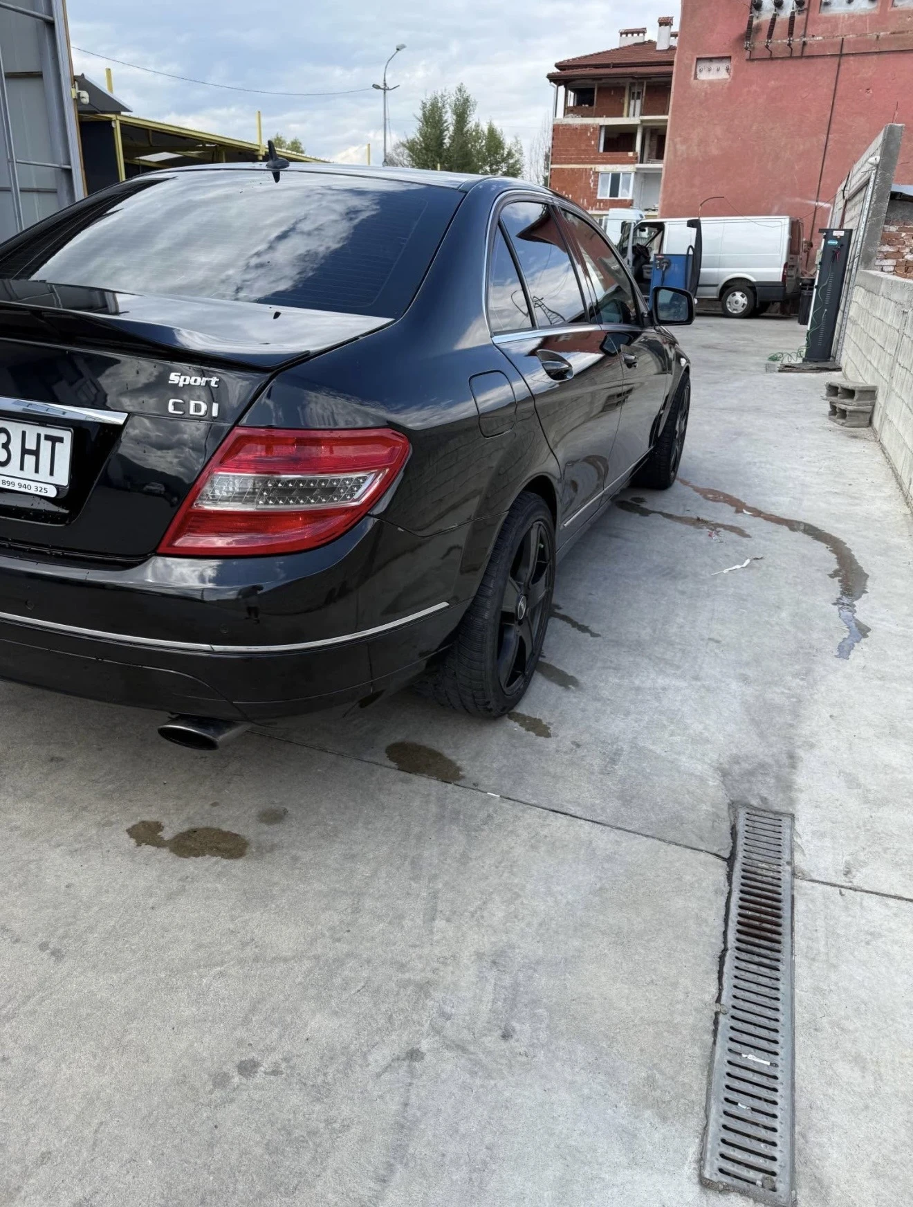 Mercedes-Benz C 320, снимка 3 - Автомобили и джипове - 54045708