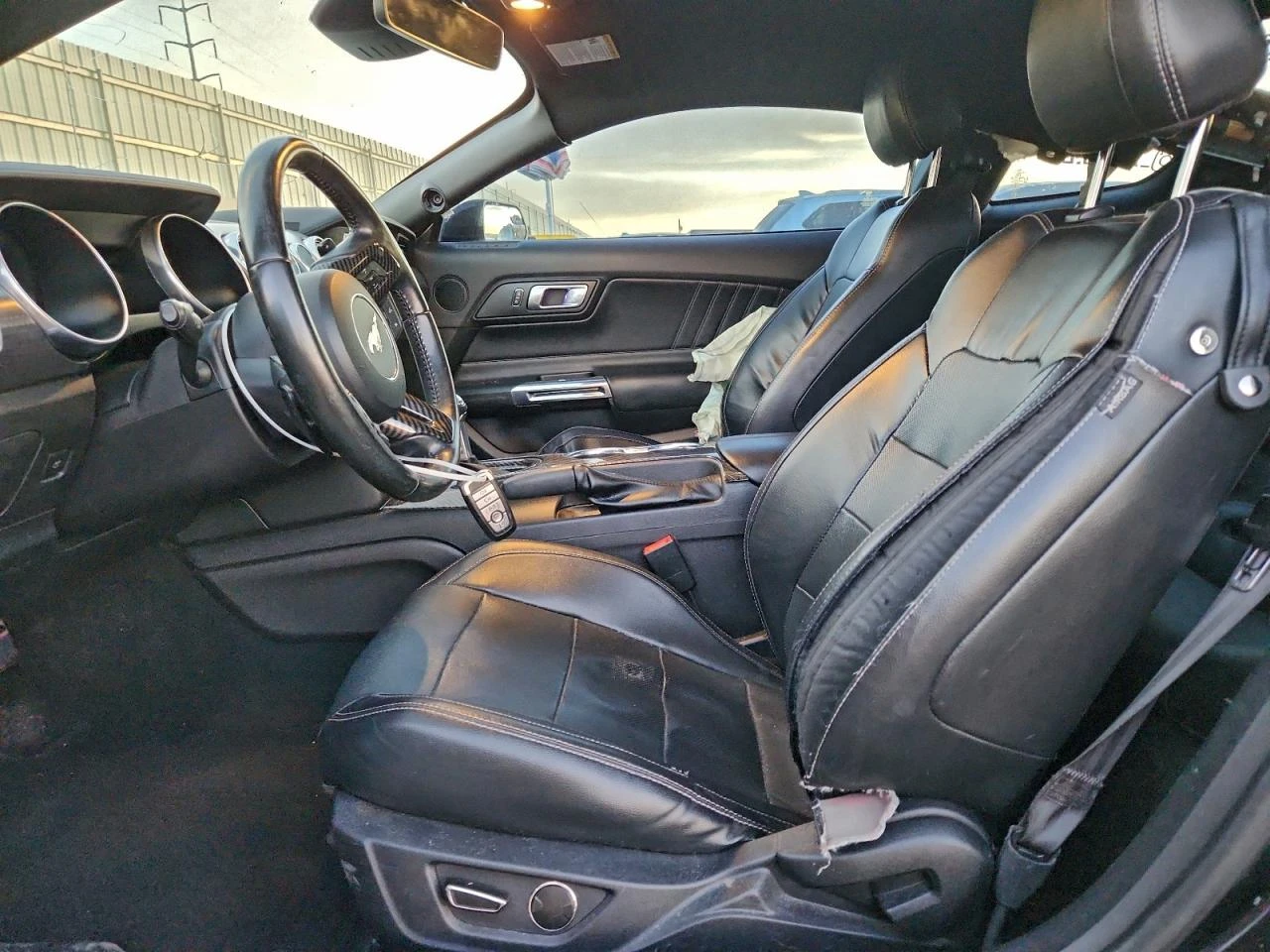 Ford Mustang GT Fastback, снимка 7 - Автомобили и джипове - 54247883