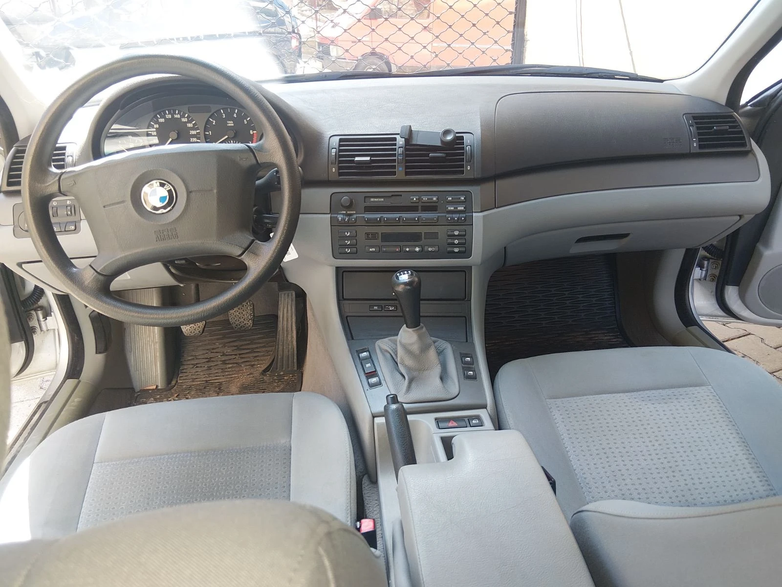 BMW 325 xi, снимка 3 - Автомобили и джипове - 54333821