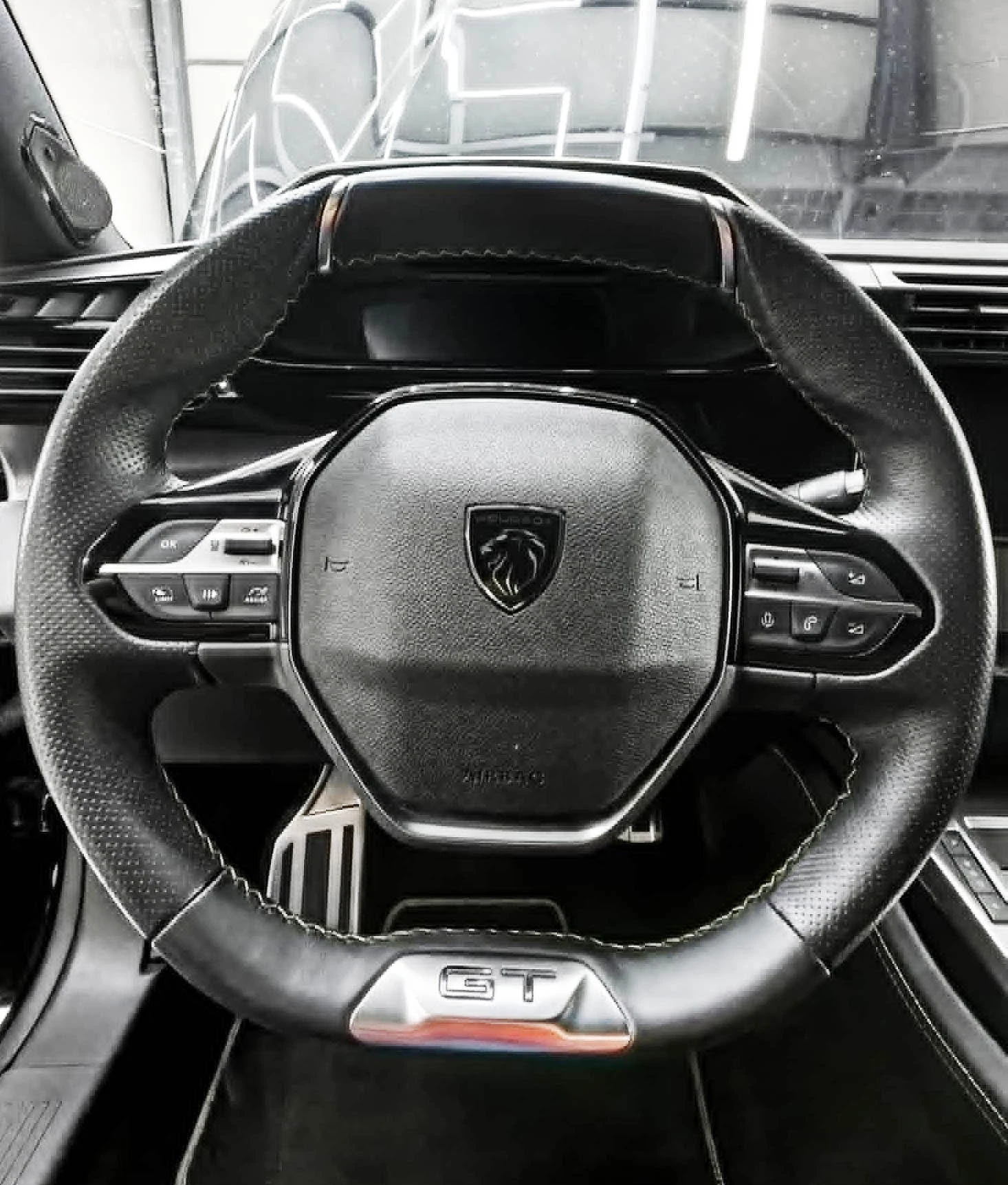 Peugeot 308 GT Plug In Hybrid Premium, снимка 11 - Автомобили и джипове - 54470827