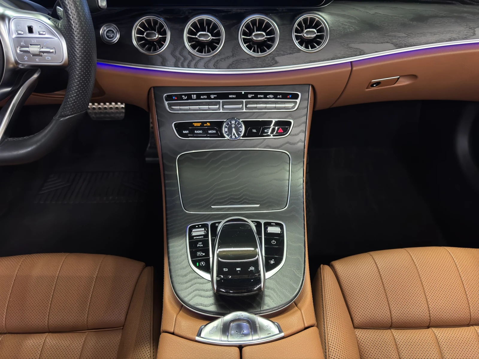 Mercedes-Benz E 300, снимка 12 - Автомобили и джипове - 54633233